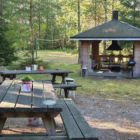Villairene Palace! Spacious Near Turku